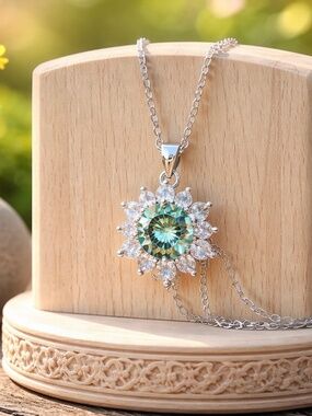 New 1 Carat Green Moissanite Flower Pendant Sterling Silver